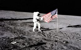 Büyük bir yalan mı? NASA, Ay’a inişini 2026’ya ertelerken komplo teorileri yeniden alevleniyor