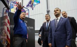 Sanayi ve Teknoloji Bakanı Kacır, NASA’nın Johnson Uzay Merkezi’ni inceledi