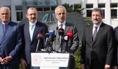 Abdulkadir Uraloğlu: Ankara-Samsun arası 2 saat 45 dakika olacak