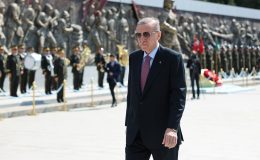 Cumhurbaşkanı Erdoğan Çanakkale’de şehitler abidesindeki törene katıldı
