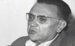 Türkçeye büyük hizmet eden, Türk edebiyatında deneme türünün öncülerinden olan bir yazı işçisi: Nurullah Ataç