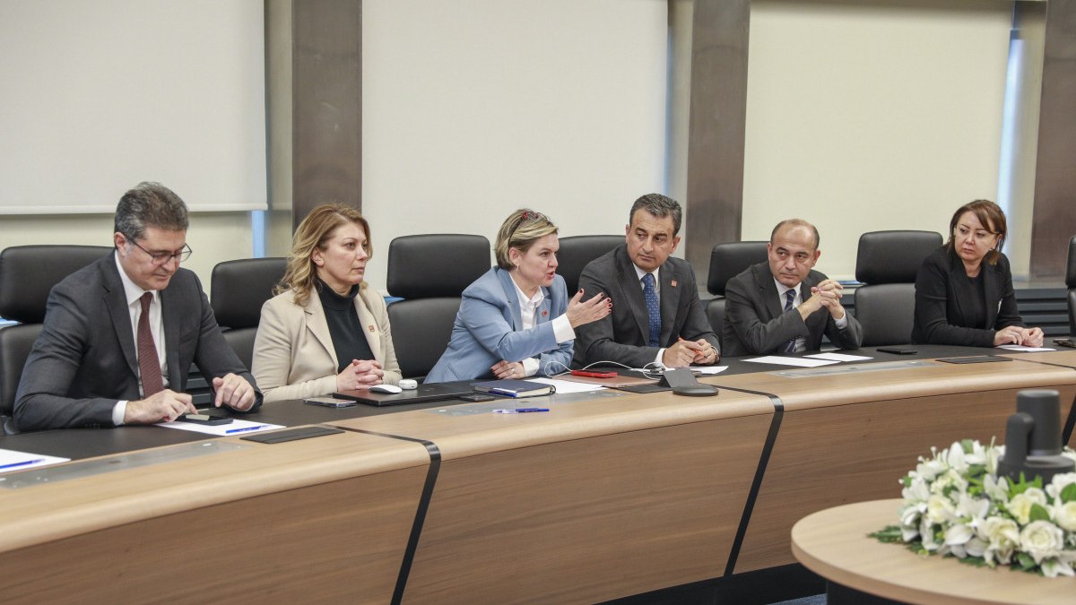 Siyasi partilerden CHP’ye destek ziyaretleri